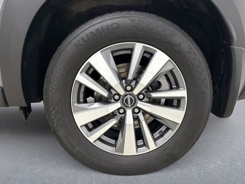 Used 2023 Nissan Pathfinder SL AWD/4WD image 23