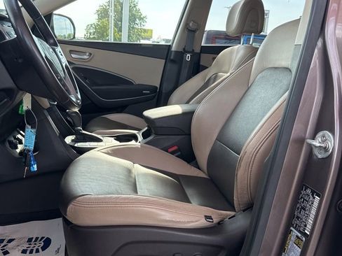 Used 2014 Hyundai Santa Fe GLS image 11