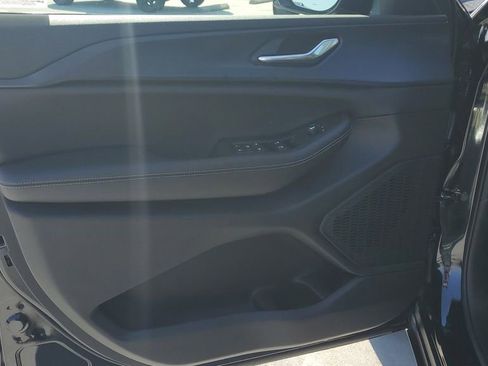 New 2025 Jeep Grand Cherokee Altitude image 20