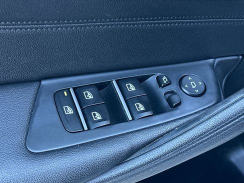 Used 2018 BMW 530i image 13