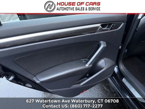 Used 2017 Volkswagen Passat 1.8T SE image 53