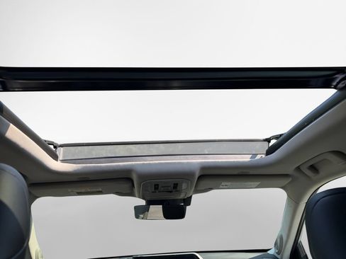 Used 2023 Toyota Highlander Platinum AWD/4WD image 23