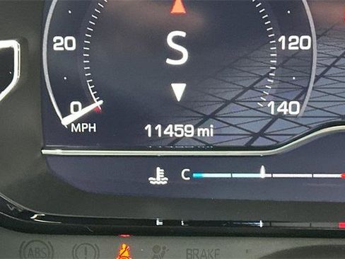 Used 2024 GMC Yukon Denali Ultimate image 27