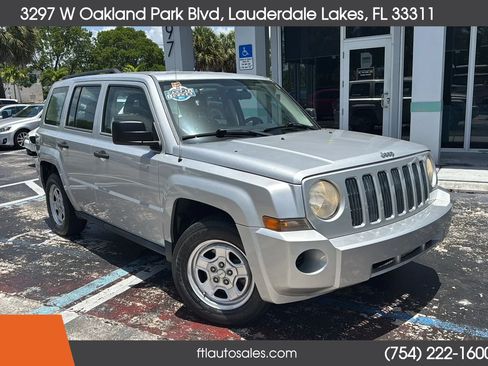 Used 2008 Jeep Patriot Sport FWD image 2