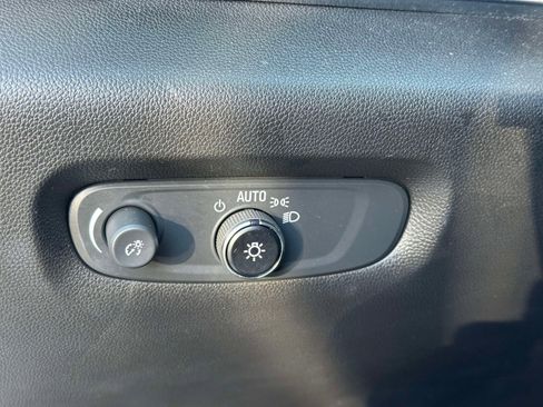 Certified 2023 Chevrolet Traverse LT image 23