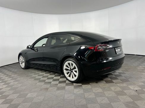 Used 2023 Tesla Model 3 Standard Range image 8