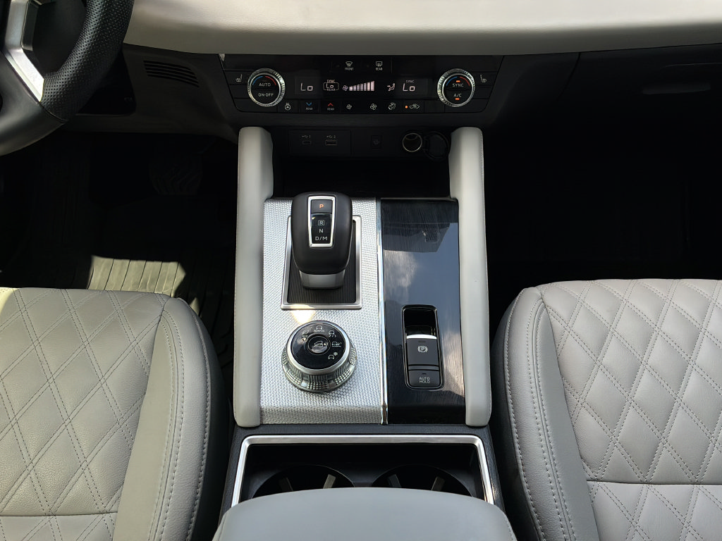 Used 2024 Mitsubishi Outlander SEL FWD image 23