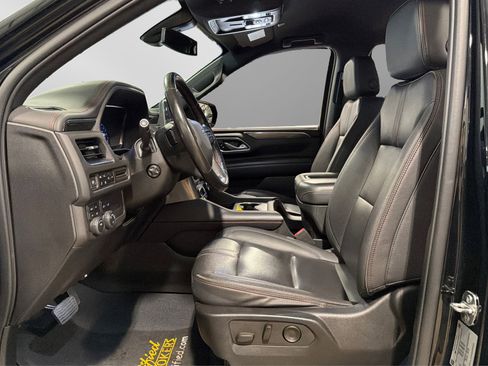 Used 2022 Chevrolet Tahoe RST w/ Luxury Package AWD/4WD image 18