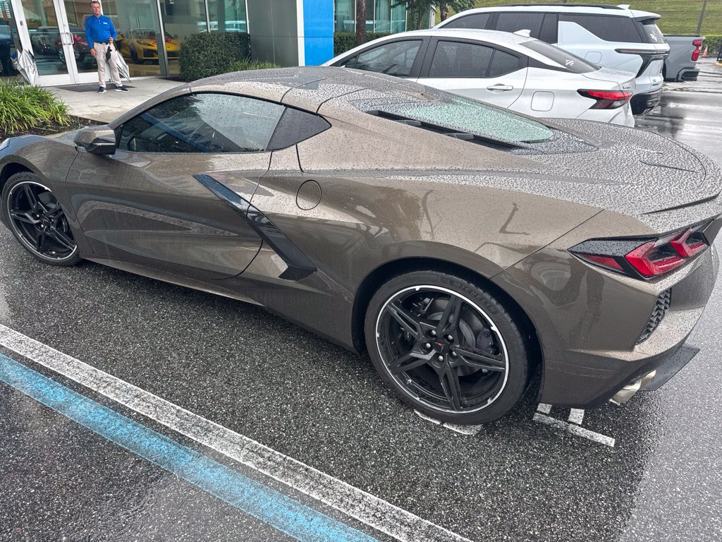 Used 2020 Chevrolet Corvette Stingray Preferred Cpe w/ 2LT Preferred Equipment Group RWD image 2