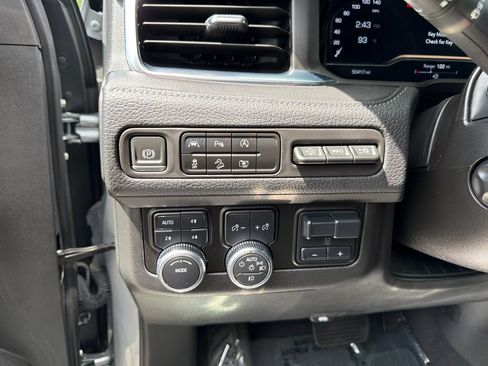 Used 2024 GMC Yukon Denali w/ Max Trailering Package AWD/4WD image 30