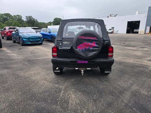 Used 1993 Geo Tracker 4WD 2-Door image 4