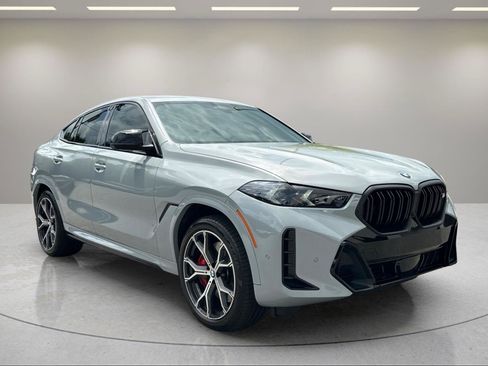 Used 2025 BMW X6 M60i AWD/4WD image 9