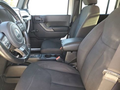 Used 2018 Jeep Wrangler Unlimited Sport w/ Connectivity Group image 14