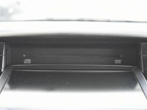 Used 2013 Dodge Grand Caravan SXT w/ Rear Park Assist Pkg image 24