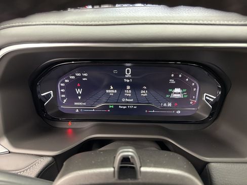 Used 2024 GMC Yukon XL Denali w/ Advanced Technology Package image 21