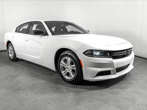 Used 2023 Dodge Charger SXT RWD image 11