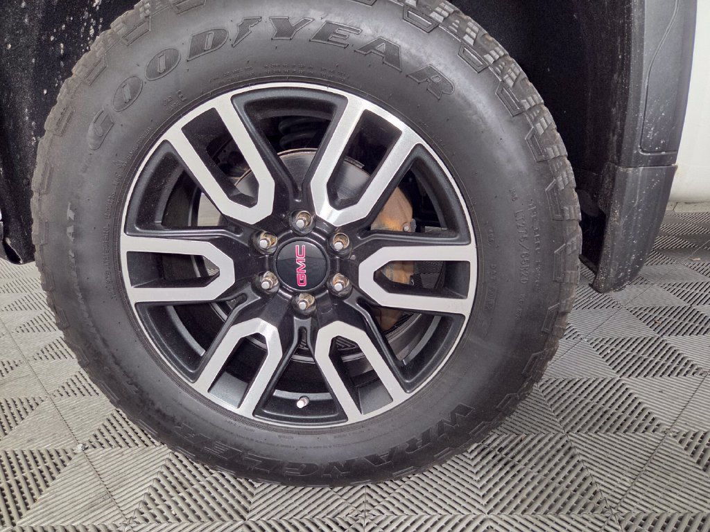 Used 2019 GMC Sierra 1500 AT4 w/ AT4 Premium Package AWD/4WD image 10
