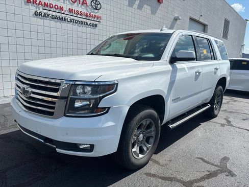 Used 2019 Chevrolet Tahoe LT w/ Luxury Package AWD/4WD image 1