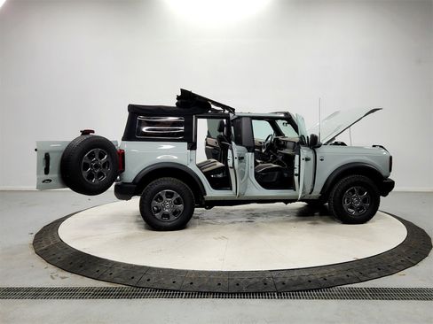 Used 2022 Ford Bronco Big Bend image 16