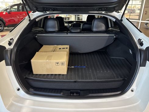 Certified 2020 Toyota Prius Prime Limited FWD image 24