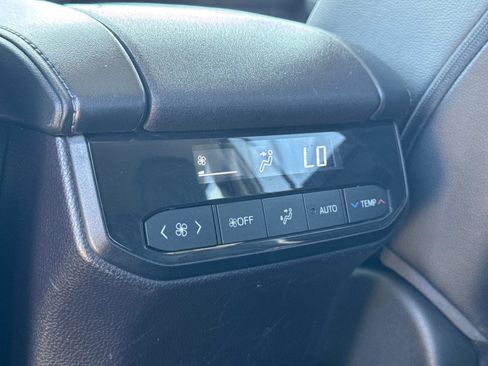 Used 2022 Toyota Highlander XLE image 20