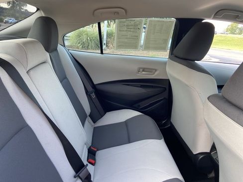 Used 2023 Toyota Corolla LE FWD image 21