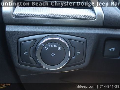 Used 2020 Ford Fusion SE image 20