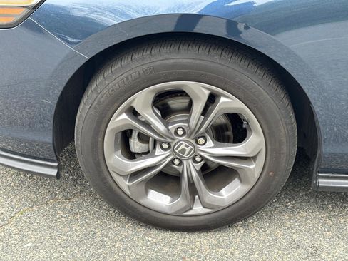 Used 2024 Honda Accord EX image 11