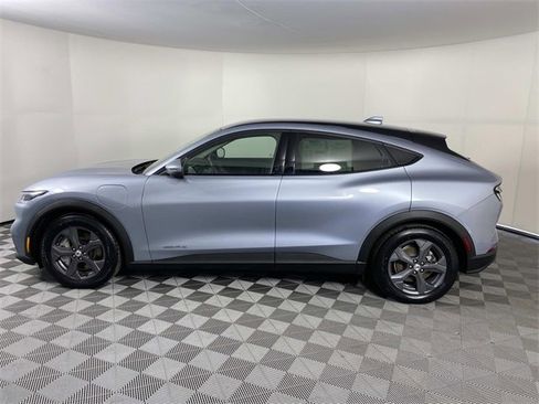 Used 2022 Ford Mustang Mach-E Select image 5