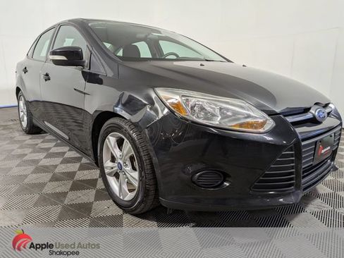 Used 2014 Ford Focus SE w/ SE Winter Package FWD image 1