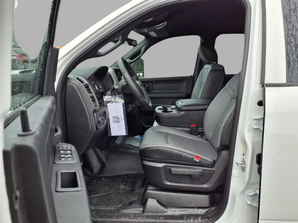 New 2026 RAM 5500 Tradesman AWD/4WD image 20