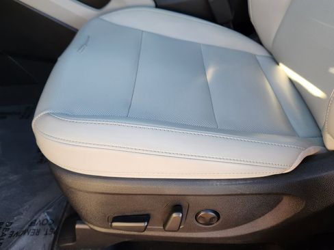 Used 2024 Kia Telluride S w/ S Sunroof Package image 12