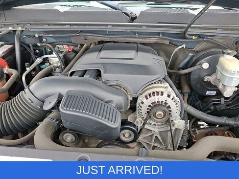 Used 2009 Chevrolet Silverado 1500 W/T AWD/4WD image 23