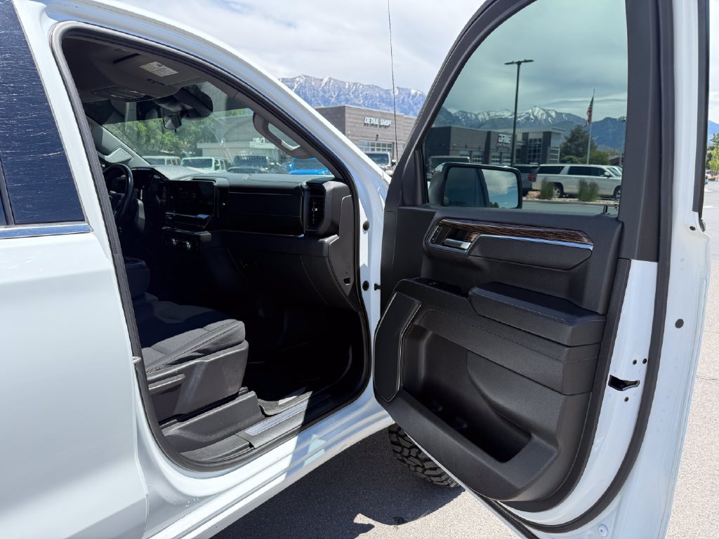 Used 2023 GMC Sierra 1500 SLE AWD/4WD image 42