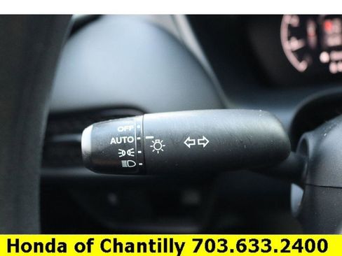 Used 2023 Honda HR-V LX image 10