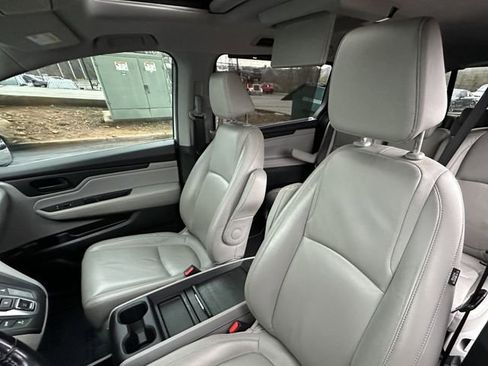 Used 2018 Honda Odyssey EX-L image 11