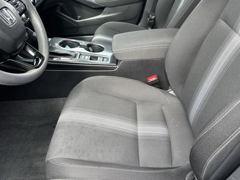 Used 2023 Honda Civic LX image 11