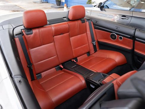 Used 2013 BMW M3 Convertible RWD image 34
