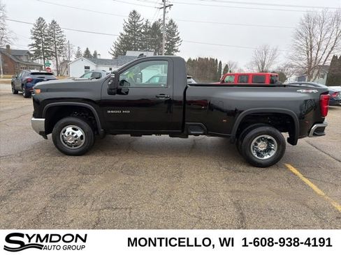 Used 2025 Chevrolet Silverado 3500 LT image 7