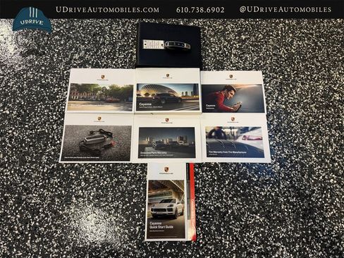 Used 2022 Porsche Cayenne AWD/4WD image 58