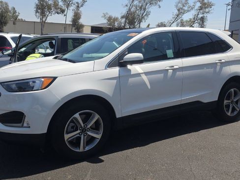 Used 2023 Ford Edge SEL w/ Convenience Package AWD/4WD image 3