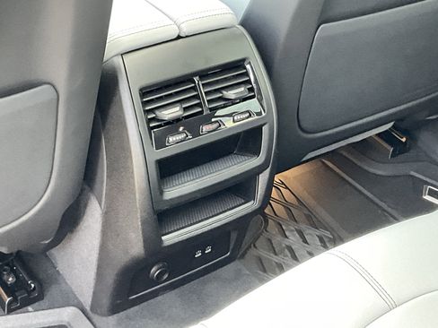 New 2026 BMW X5 xDrive50e image 25