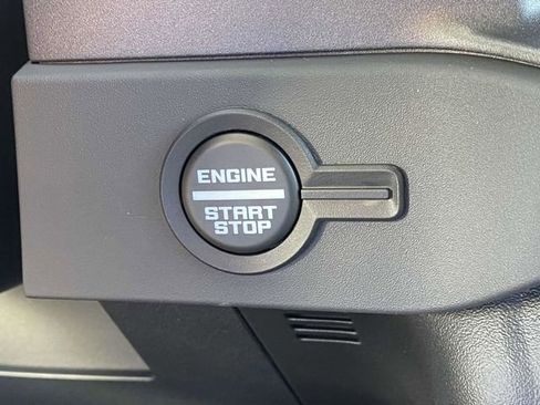 New 2025 Ford Bronco 4-Door image 23