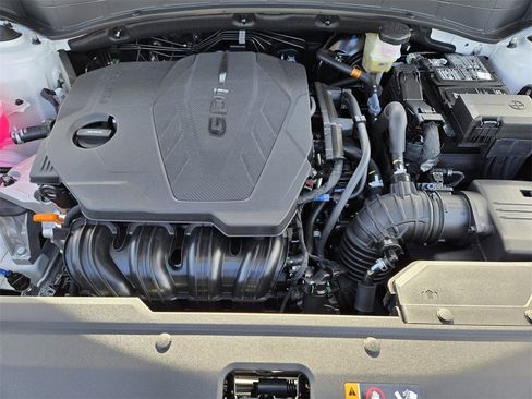 New 2026 Kia Sportage EX image 21