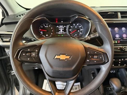 Used 2023 Chevrolet TrailBlazer LT w/ Convenience Package AWD/4WD image 25