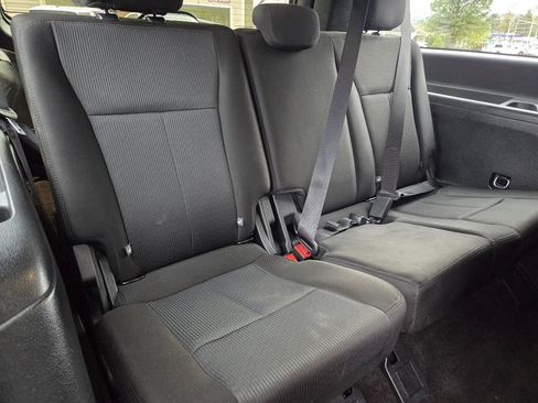 Used 2018 Ford Expedition Max XLT image 17