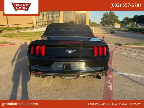 Used 2017 Ford Mustang Premium image 4