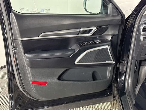 Used 2022 Kia Telluride LX AWD/4WD image 10