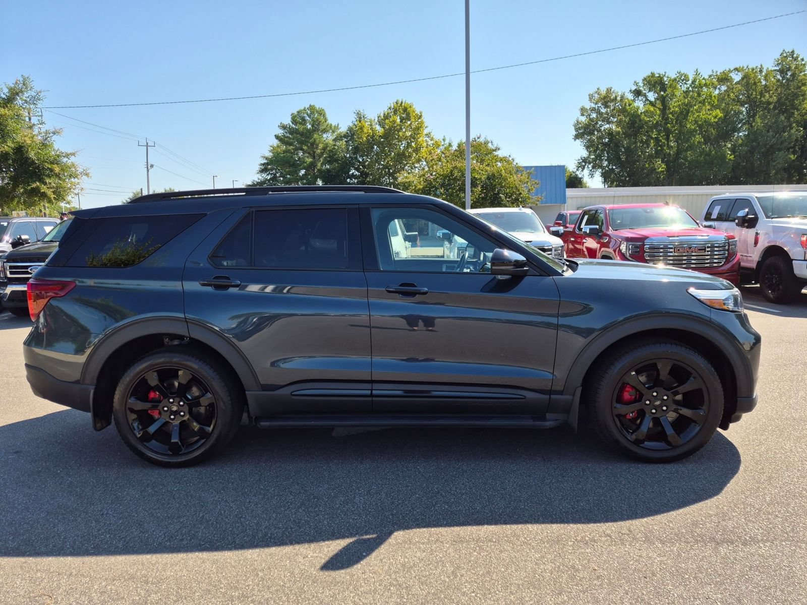 Used 2023 Ford Explorer ST w/ Equipment Group 401A AWD/4WD image 2