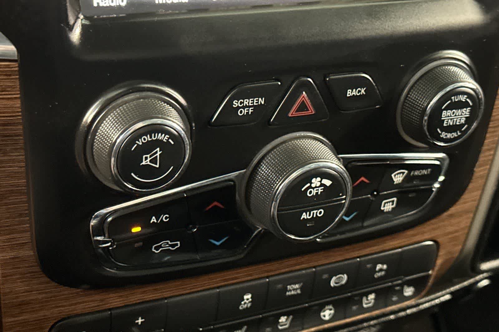 Used 2014 RAM 2500 Laramie w/ Protection Group AWD/4WD image 24